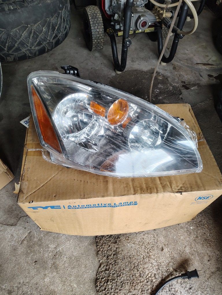 New Headlight For A Nissan Altima 
