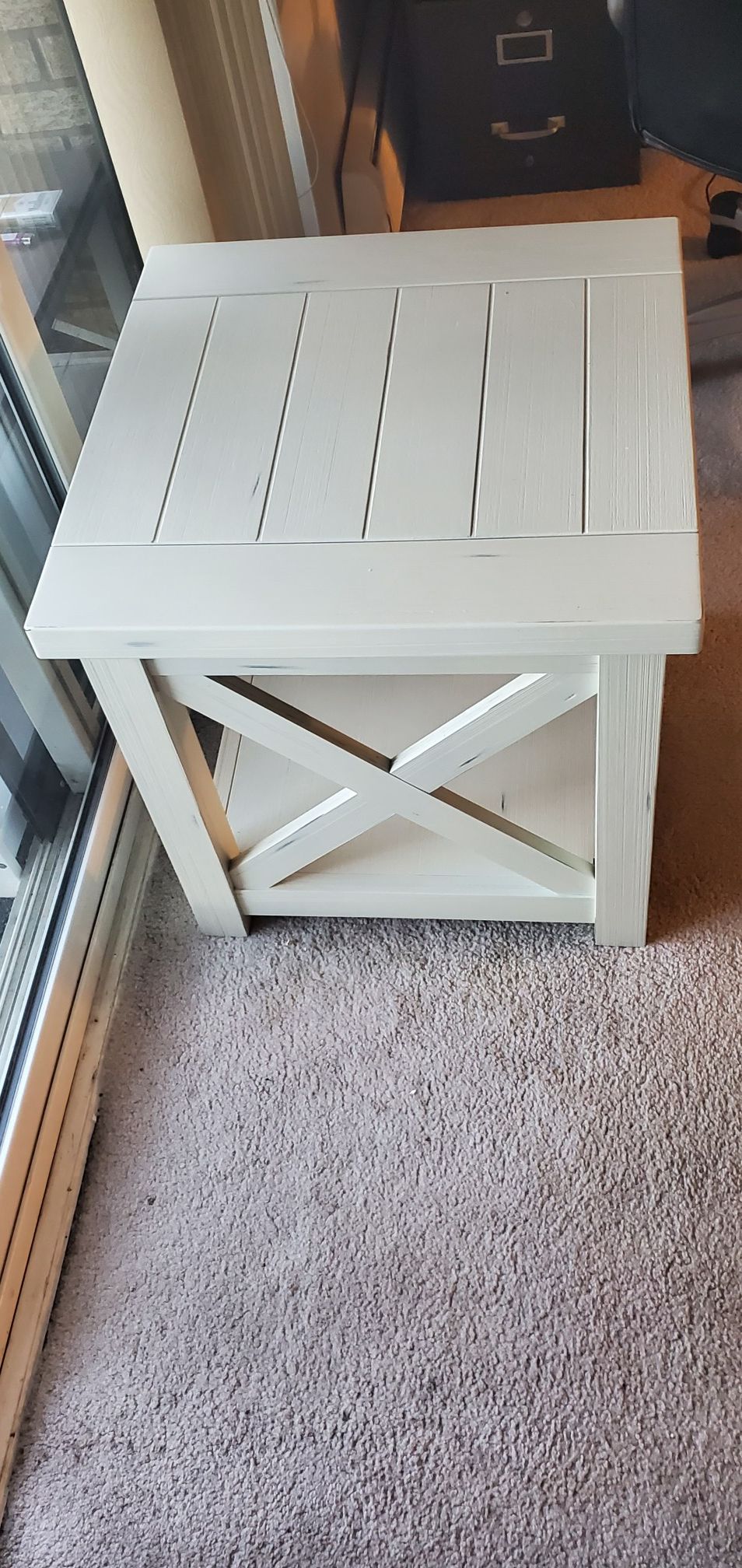 End table