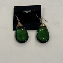 Green glass teardrop earrings