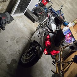 Triumph Daytona 