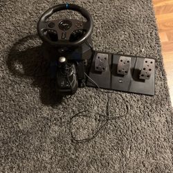 steering wheel with pedals and shifter 
