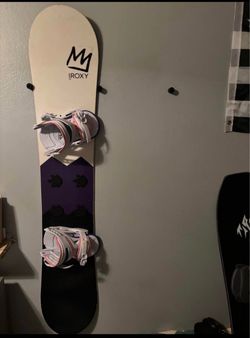 Snowboard and bindings