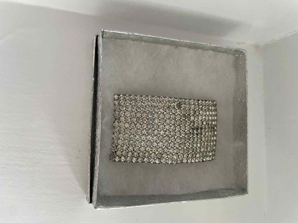 Brooch Pin
