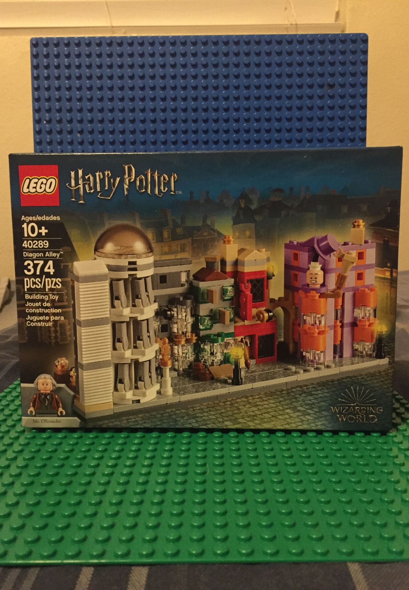 LEGO Potter Set Diagon Alley 40289 New for Sale in Fontana, - OfferUp