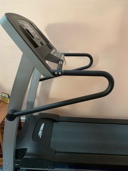 Life Fitness Treadmill