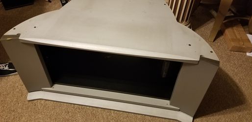 Tv stand- pick up and serious buyers