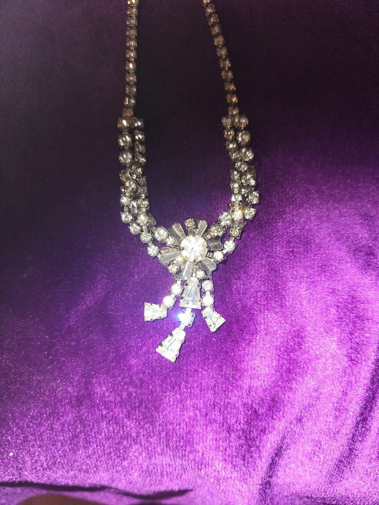 Vintage Glamorous Choker