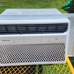 Air Conditioner  - 8,000 BTU Window Unit AC, Energy Saver,  Digital,  WIFI Ready,  Like New