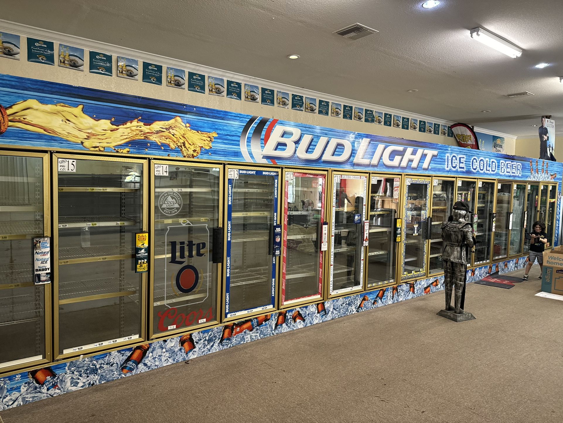 16 Door Walk In Cooler