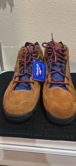 vintage 90s Reebok hiking boots featuring brown suede and blue canvas. New w/tag. Size 11.5