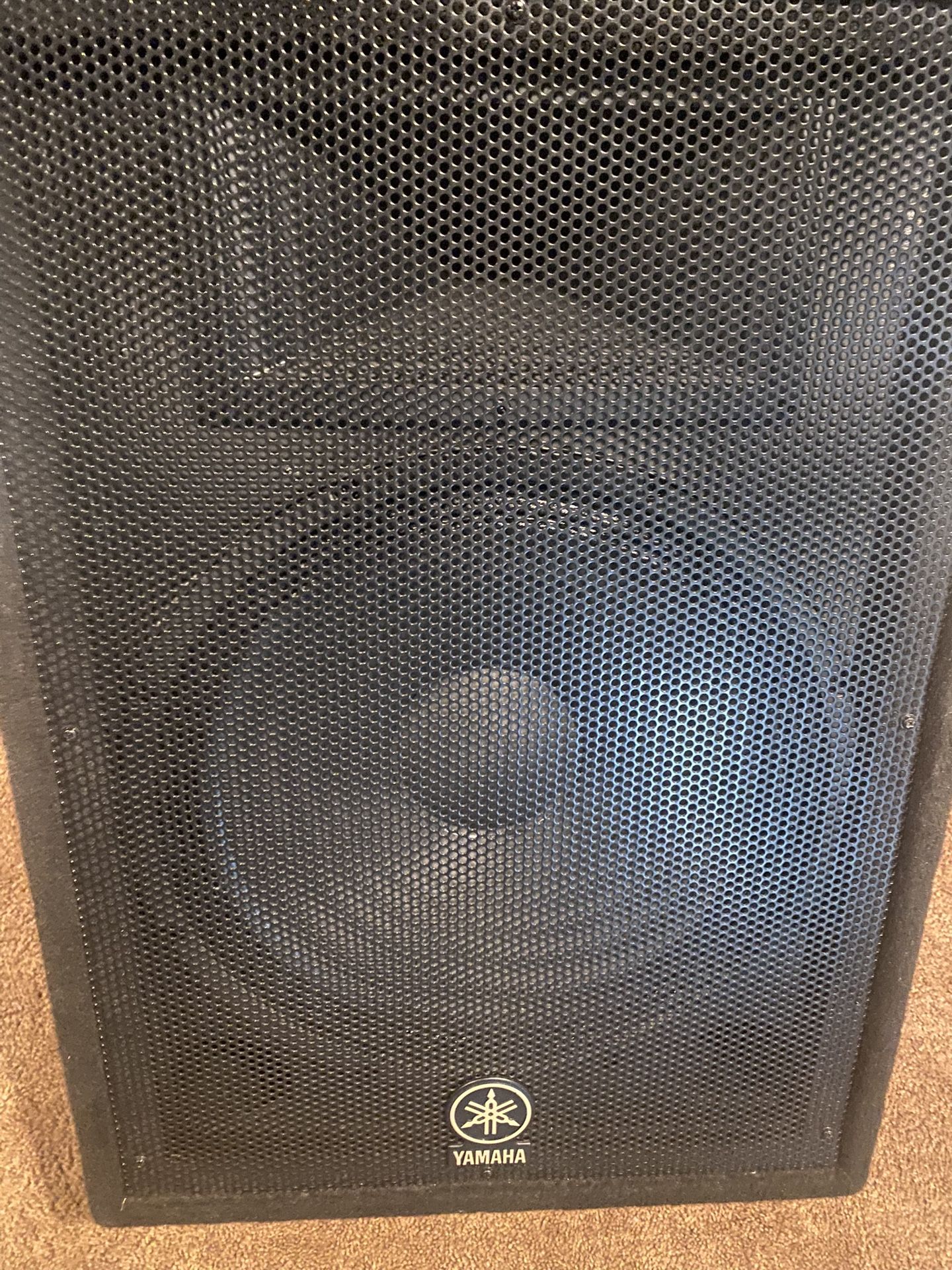 Two Yamaha Dj Speakers