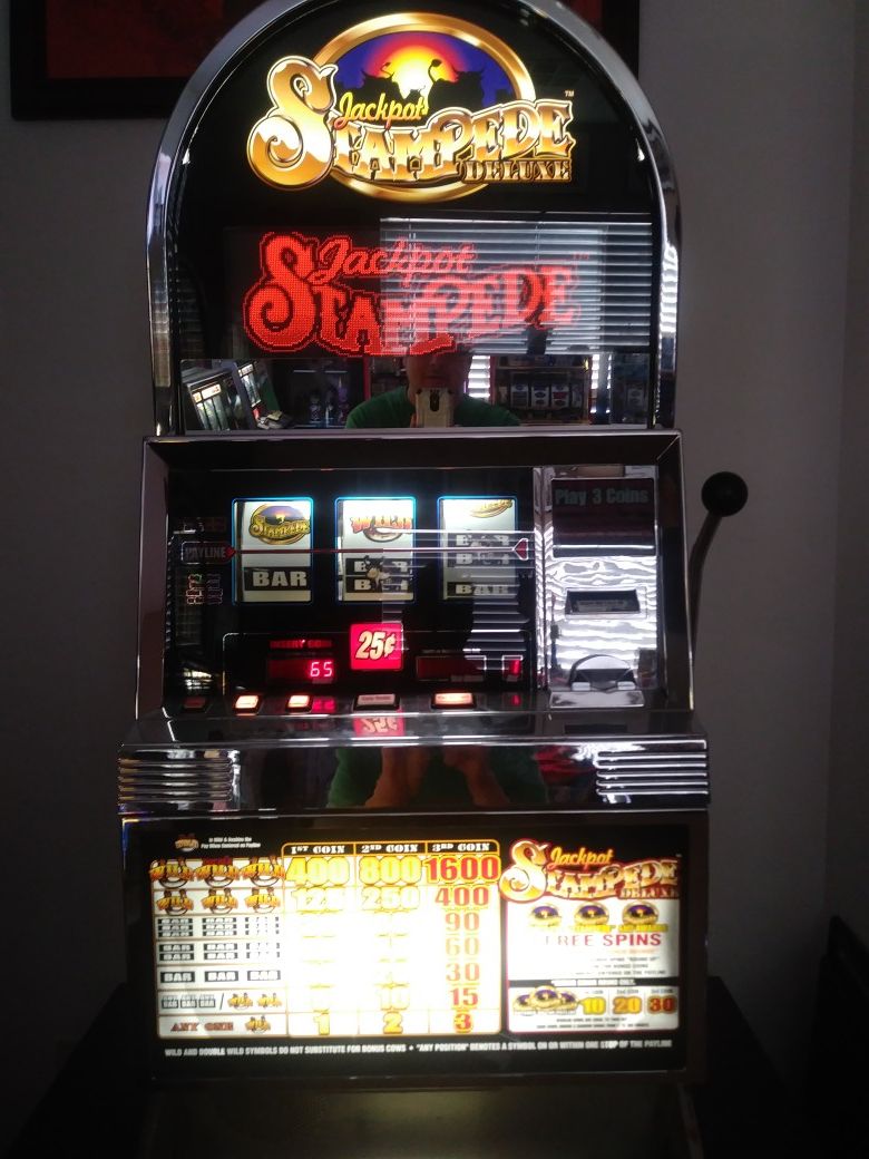 Williams jackpot Stampede deluxe edition Dotmation slot machine