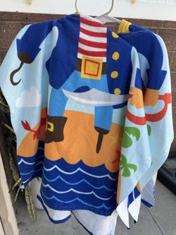 (2) Pirate Hooded Towels 