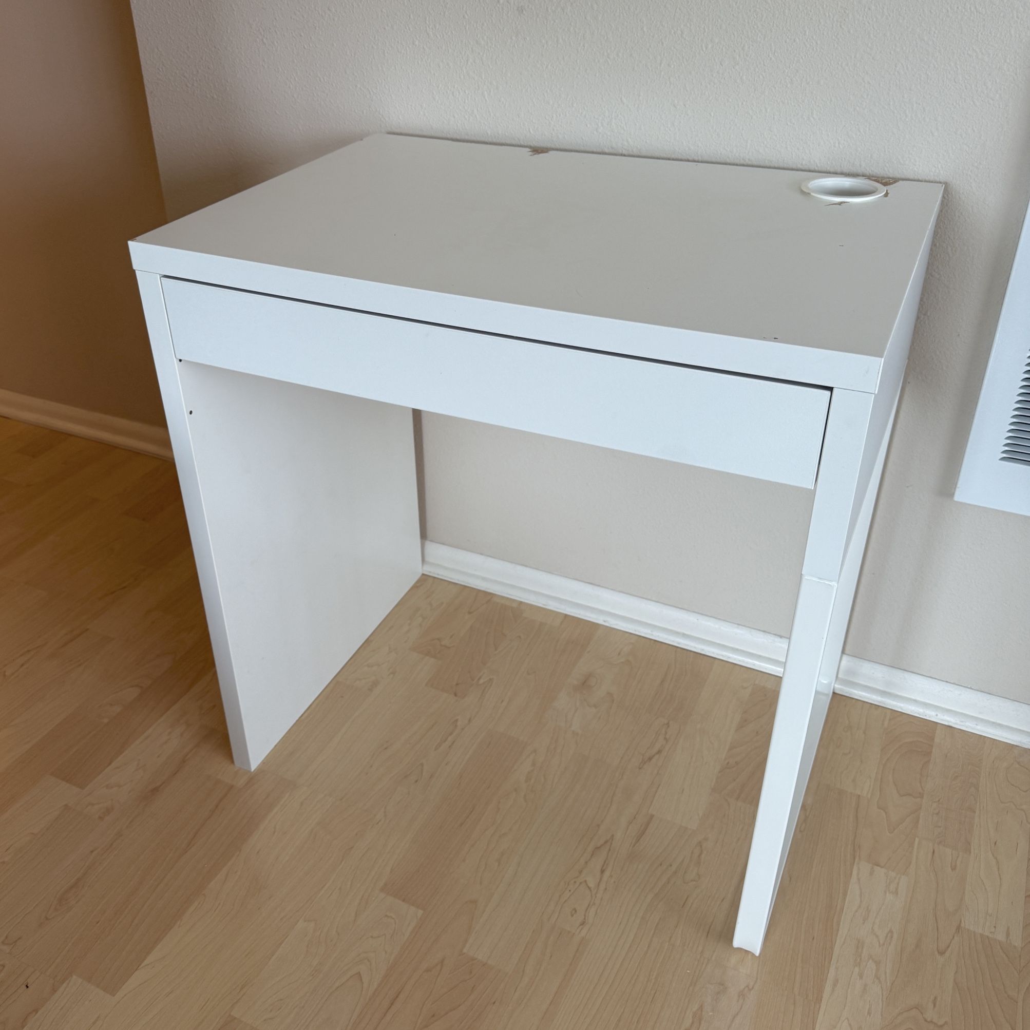 Ikea MICKE Desk for Sale in WA OfferUp