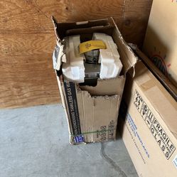 Rheem RTG-95DVLN-3 High Efficiency Non-Condensing Indoor Tankless Natural Gas Water Heater, 9.5 GPM