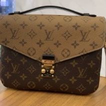Louis Vuitton monogram messenger bag