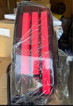 14-21 Toyota Tundra Smoke New Style Upgrade LED Tail Lights