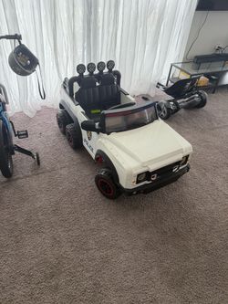 Kids 6-Wheel Police Ride-On Car – 2 Seater