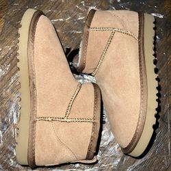 Uggs(w:5.5)