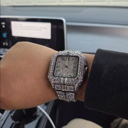 Bussdown Cartier moissanite