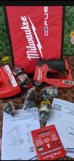 MILWAUKEE. M12 FUEL 12V Lithium-Ion Brushless Cordless 4-in-1 Installation 3/8 in. Drill Driver Kit with 4-Tool Heads