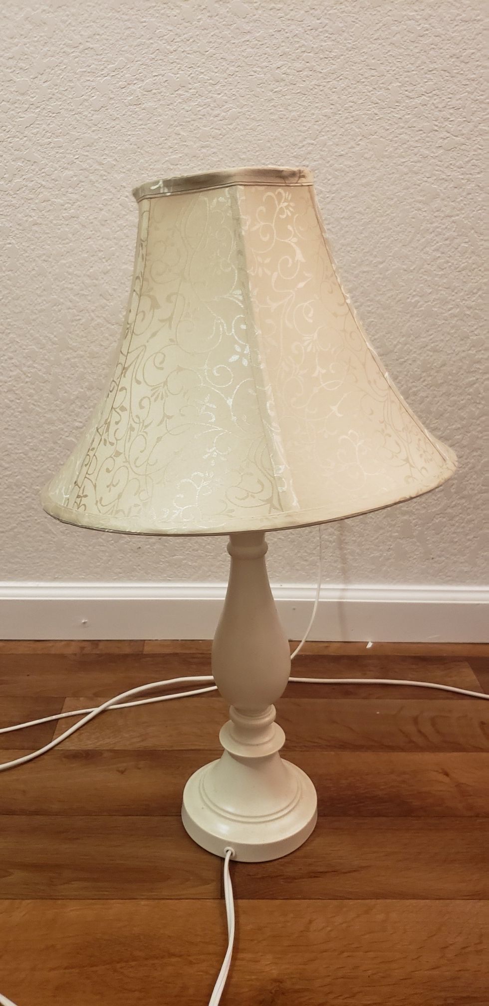 Table lamp