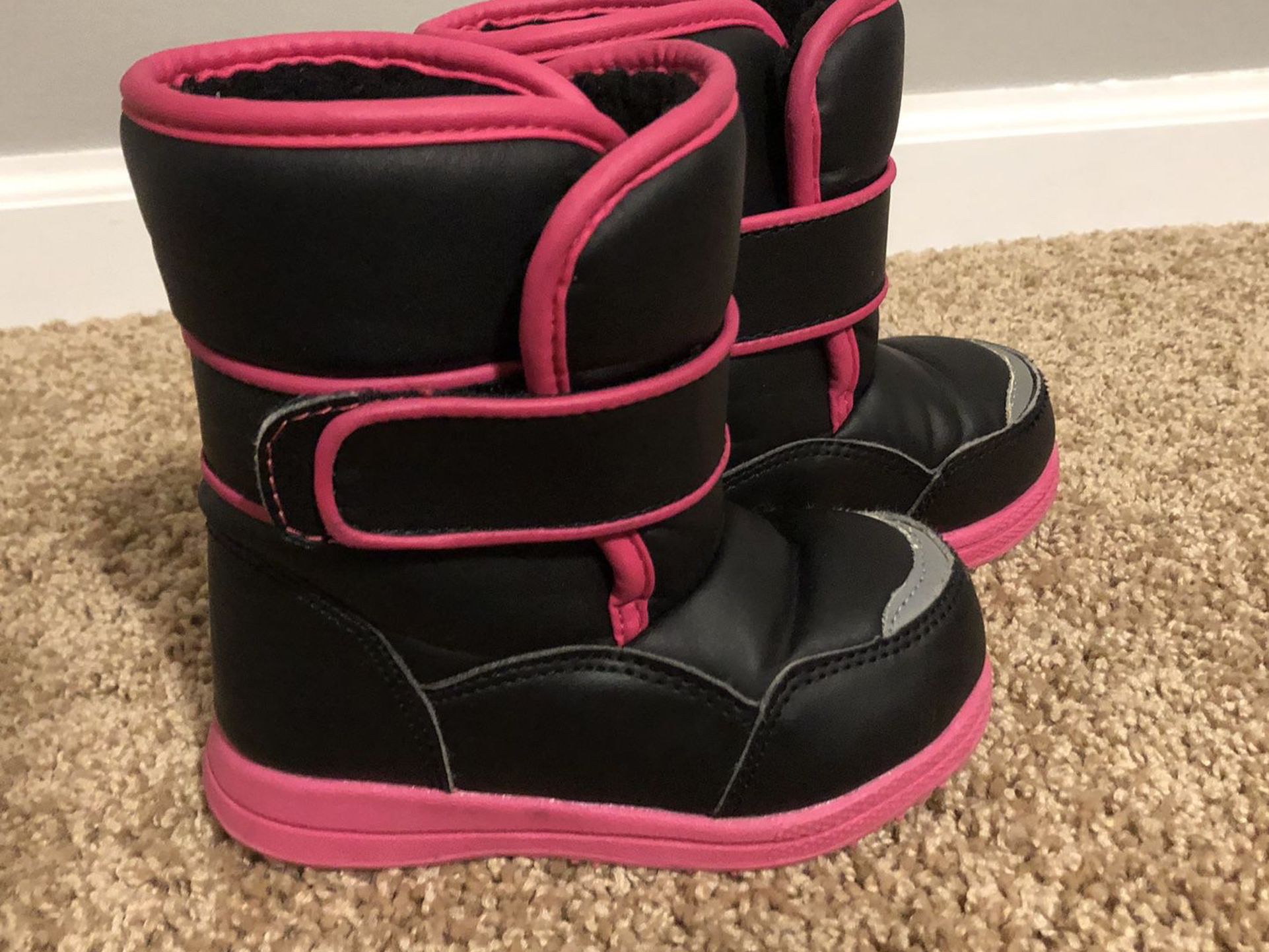 Toddler Boots and Shoes (sizes 5 to 8)