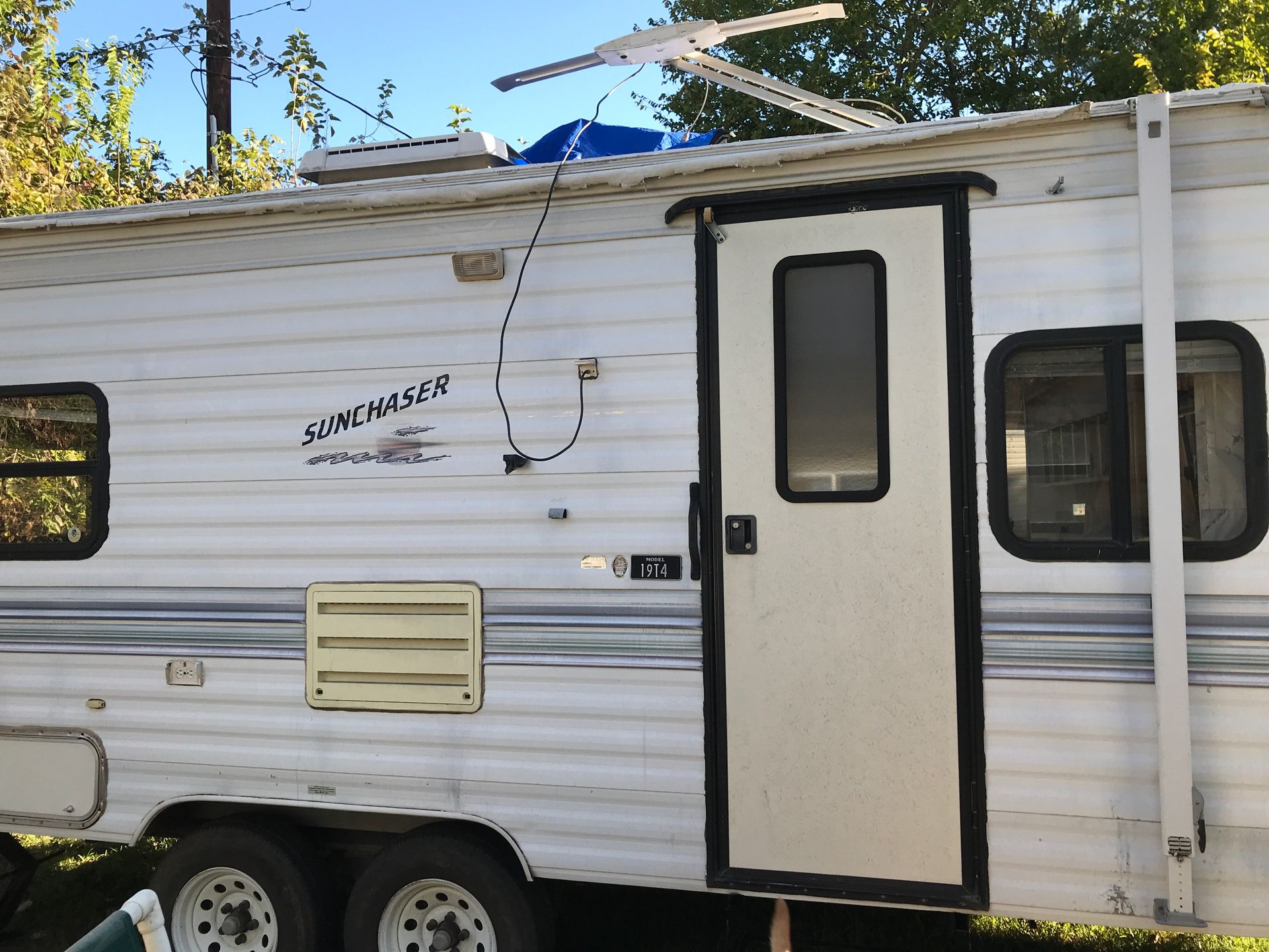 Sunchaser model 19T4 travel trailer