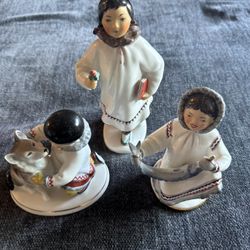 Lomonosov Yakut Porcelain Figurine USSR