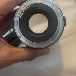 28mm Canon Lens