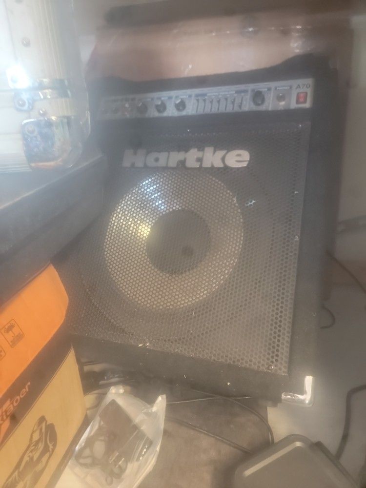 Hartke Bass Amp