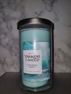 Brand NEW! 🕯️  Yankee Candle 14oz - Catching Rays(((PENDING PICK UP)))