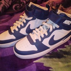 Nike Court Borough Mid 2