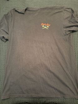 Dark seas t-shirt size large
