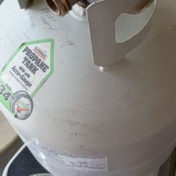 5 GALLON PROPANE TANK 

REFILL AT U-HAUL 

.3 FULL 
(AS MEASURED BY WEIGHT)
ALMOST 1/3

OBO - (BEST OFFER).

DELIVERY OPTIONS AVAILABLE