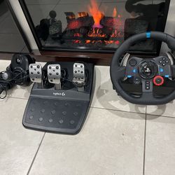 Logitech G29 Driving Force Racing Steering Wheel + Shifter for PC, PS4 / PS5