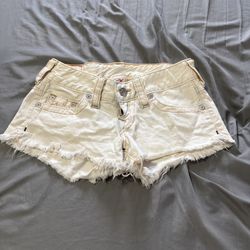Women’s true religion white Bobby cut off shorts Size 26