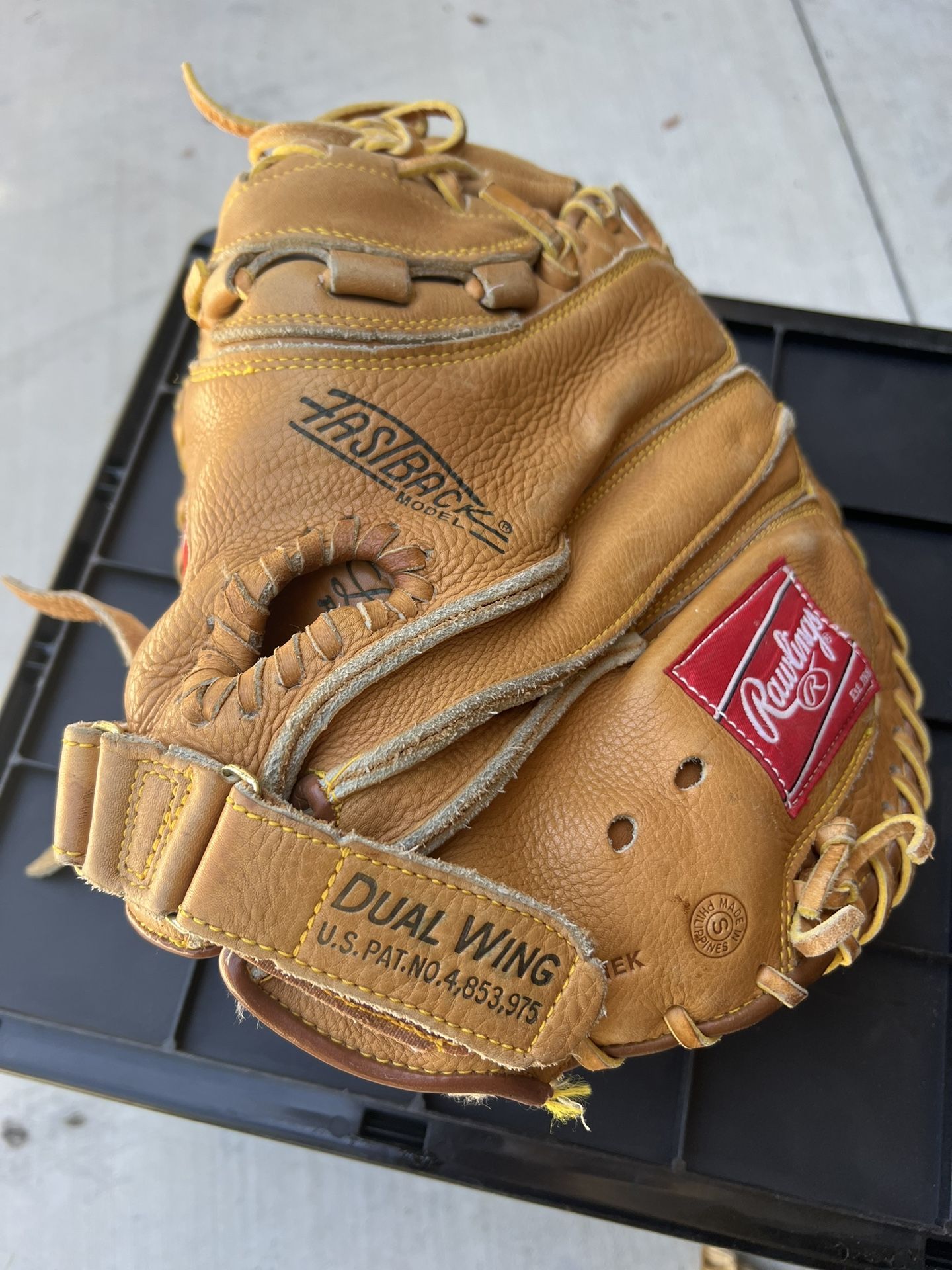 Rawlings Left Handed Catchers Mitt