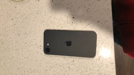 iPhone 16 e