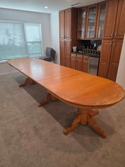 Large Oak Extendable Dining Table