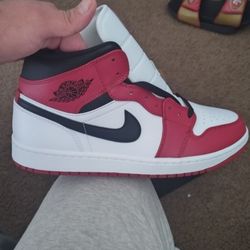 Brand New Jordan 1s Mid Size 11.5