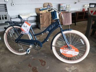 Huffy 26 Nel Lusso Womens Beach Cruiser Bike in Blue for Sale in