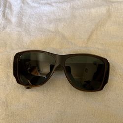 Authentic Chanel Sun Glasses Made In Italy 