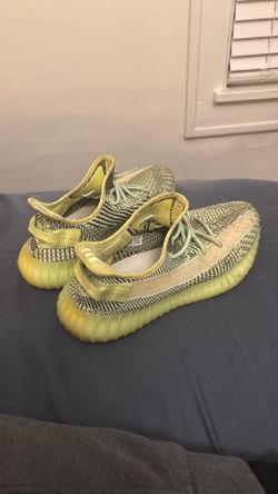 adidas Yeezy Boost 350 V2