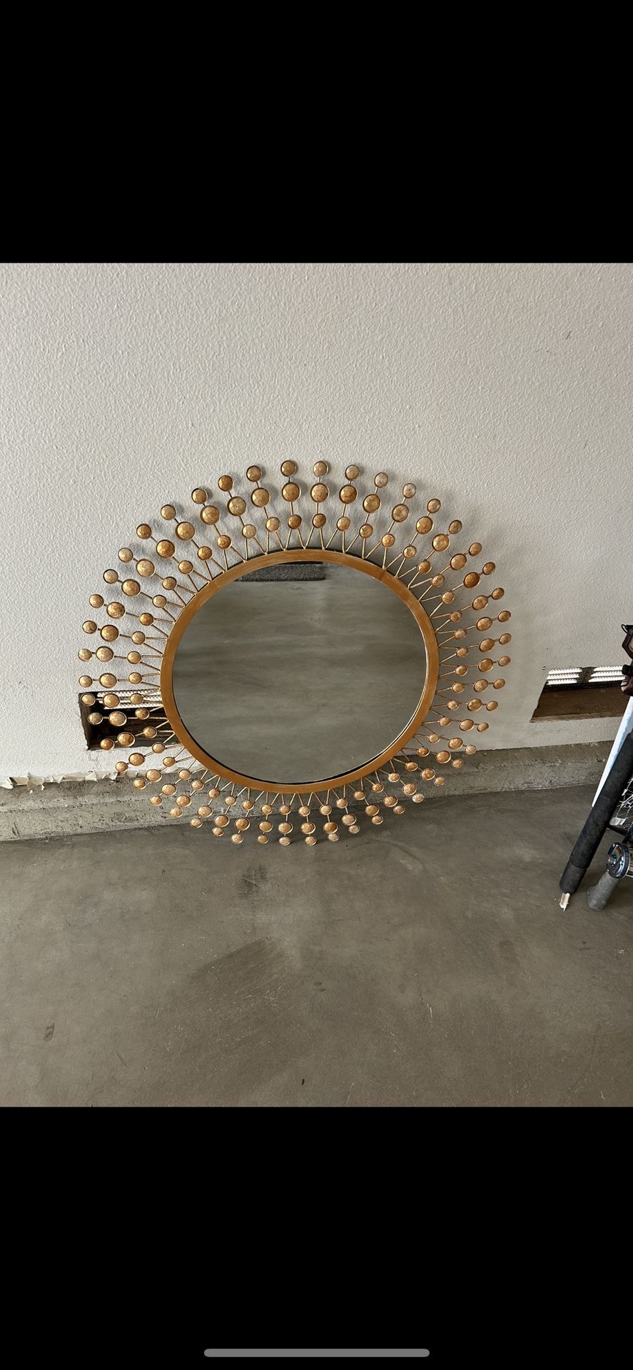 Beautiful round gold diamond mirror