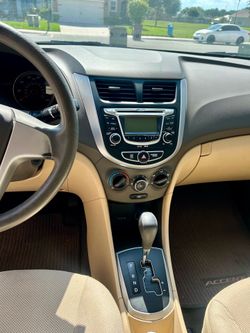 2012 Hyundai Accent