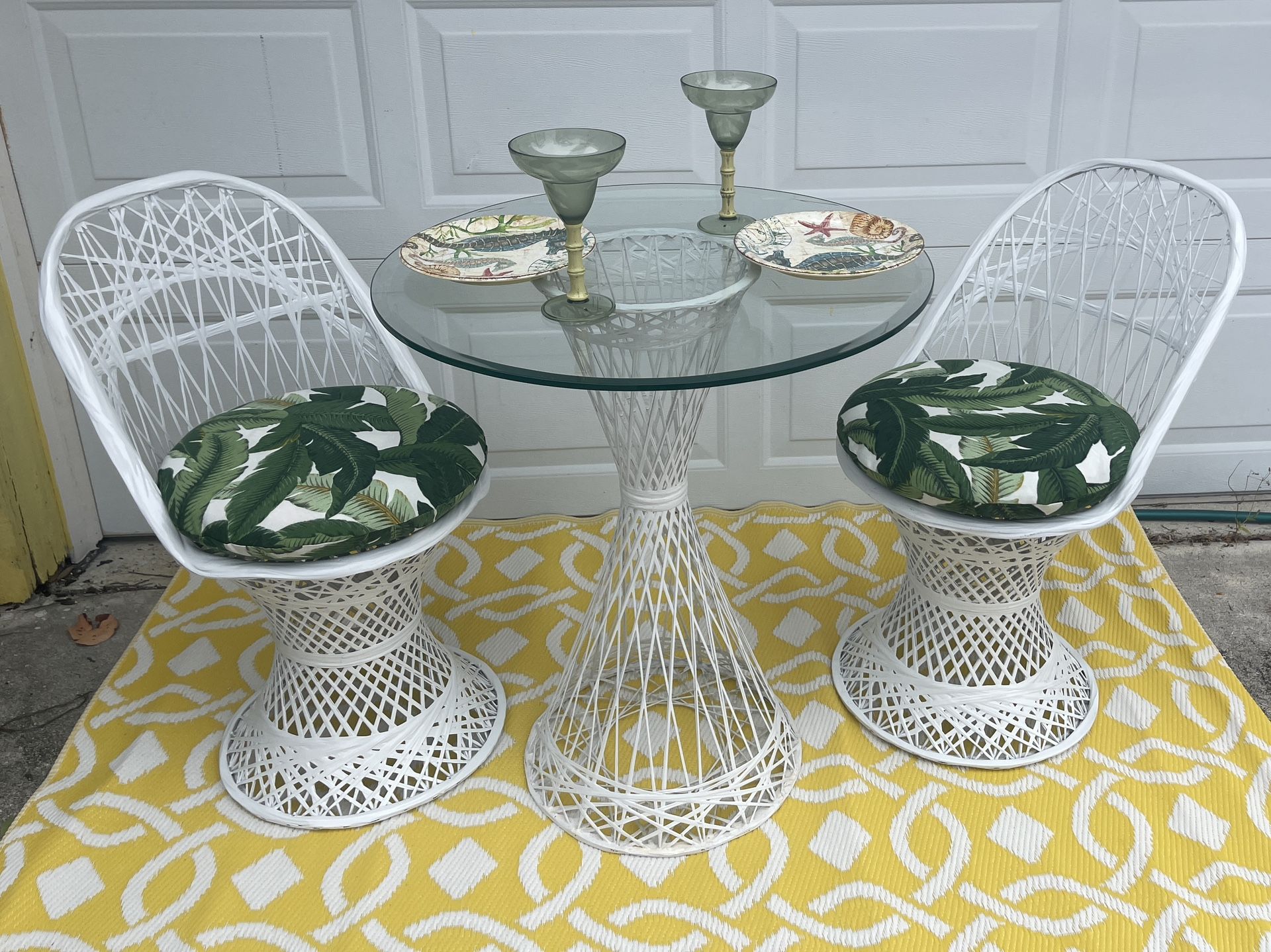 MCM Indoor/Outdoor Tommy Bahama-Style Bistro