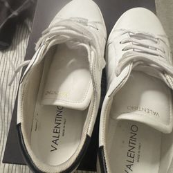 Valentino Sneakers 