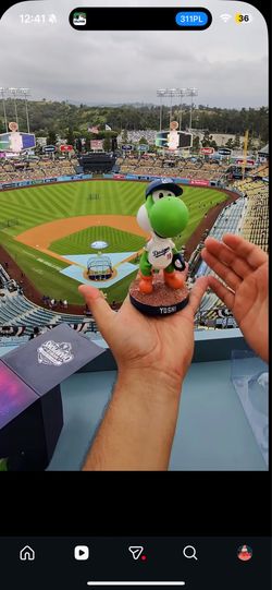 Yoshi bobble head