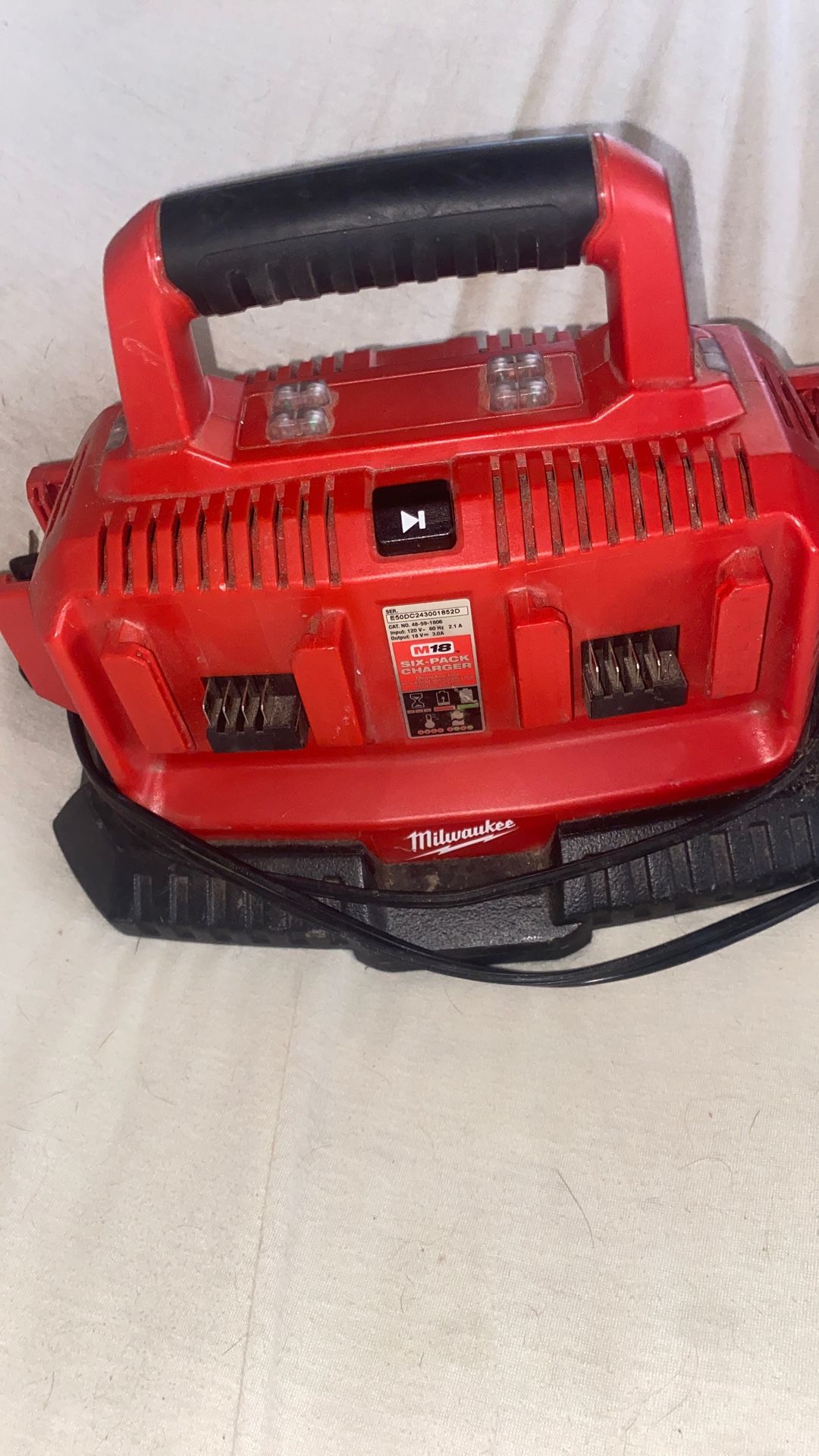Milwaukee Battery Charger